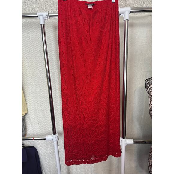 BN #33 Streetwear Red Lace Midi Skirt with Lining - Size Medium - Made in USA - Picture 1 of 6